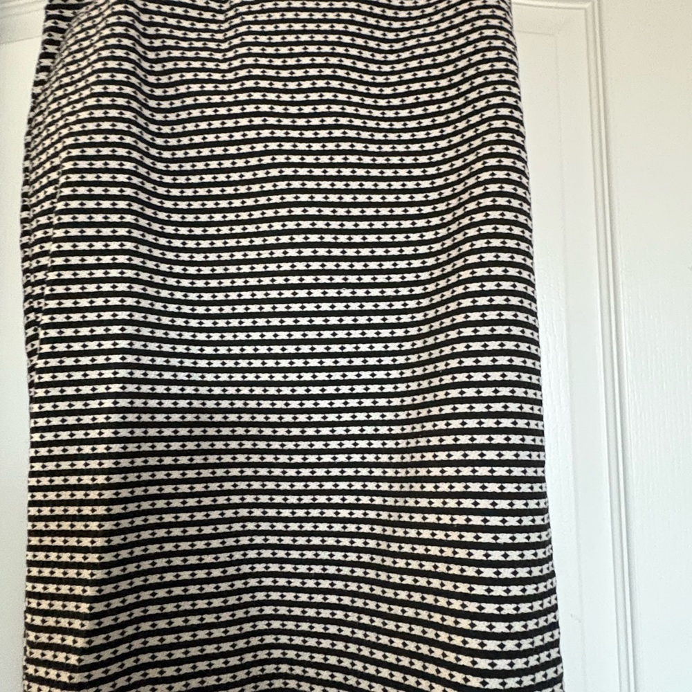 Merona Black and White Patterned Pencil Skirt